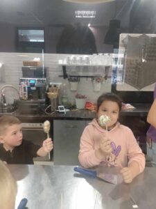 387589434 148603885000095 175194823040940476 n